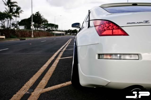 IMAGE: http://img.photobucket.com/albums/v283/AXFREAK/Jokers%20350Z/Jokers350Z5.jpg