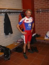 Clubkleding onder de leden.