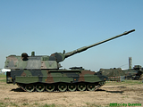 th_PzH2000_howitzer.png