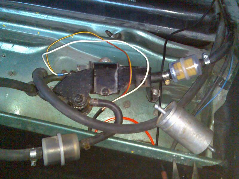 So, how much fuel does a carburetor need? Stutter problem...