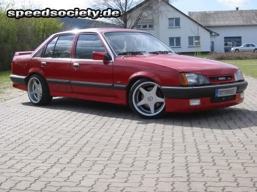 vote_108_opel_rekord_e2_irmscher_ed.jpg