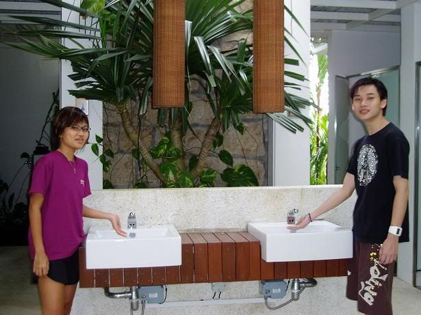 Image hosted by Photobucket.com