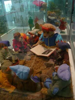 Photo Sharing and Video Hosting at Photobucket