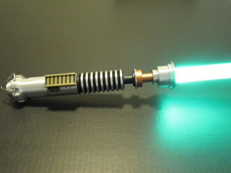 Finally, a thin Neck ROTJ Luke lightsaber you can fight with!!