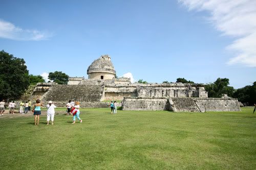 http://img.photobucket.com/albums/v288/Dazbo5/Chichen-Itza-06.jpg