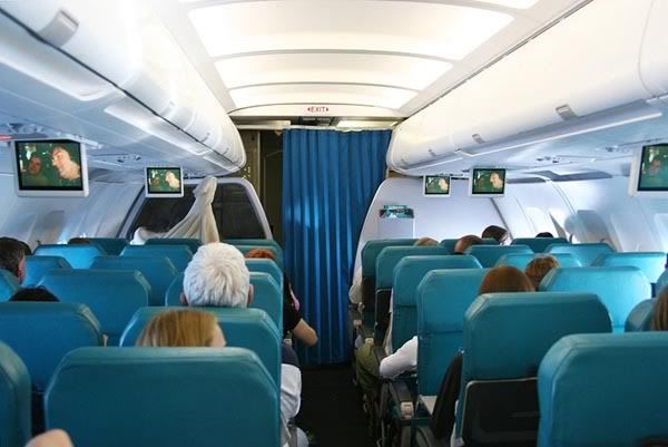 http://img.photobucket.com/albums/v288/Dazbo5/FCA-A320-214-G-OOAW-Cabin600.jpg