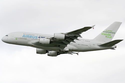 http://img.photobucket.com/albums/v288/Dazbo5/Scuba2/Airbus-A380-841-F-WWDD-2.jpg