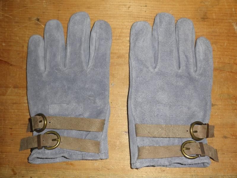 purplesteampunkgloves_zps732169cd.jpg