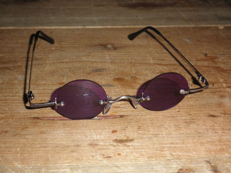 purplesunglasses_zps7edf9741.jpg