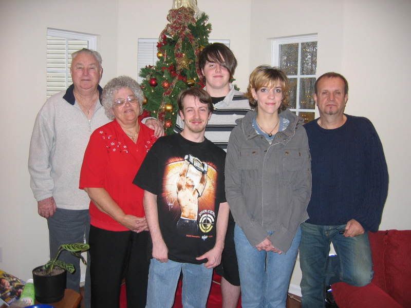 http://img.photobucket.com/albums/v288/stevetheq/BEARCHRISTMAS.jpg