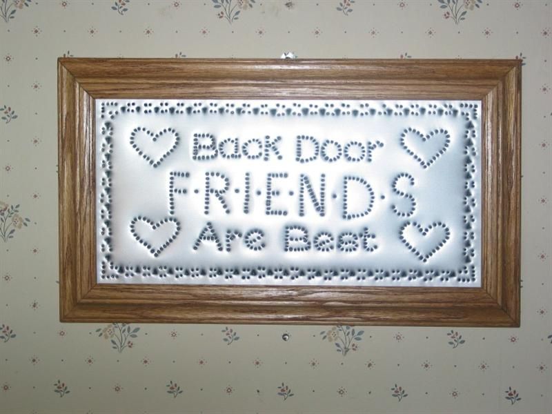 http://img.photobucket.com/albums/v288/stevetheq/BackDoorFriends.jpg