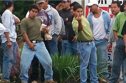 illegal_aliens-giving-finger_zps3cd009a6.jpg