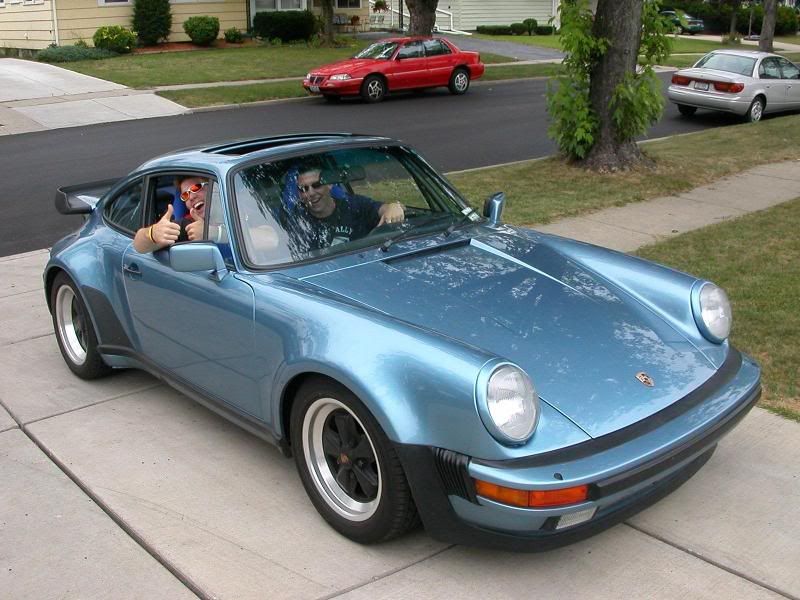 http://img.photobucket.com/albums/v289/EclipseBlur/porsche1.jpg