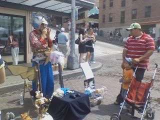 pike place's low tech video game