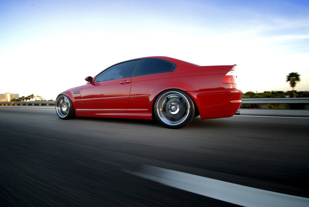 E46-M3-Rolling-Rear.jpg