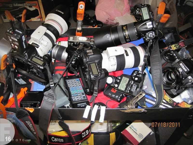 IMAGE: http://img.photobucket.com/albums/v290/F16FOTO/FFLingerieHEATHER_025.jpg