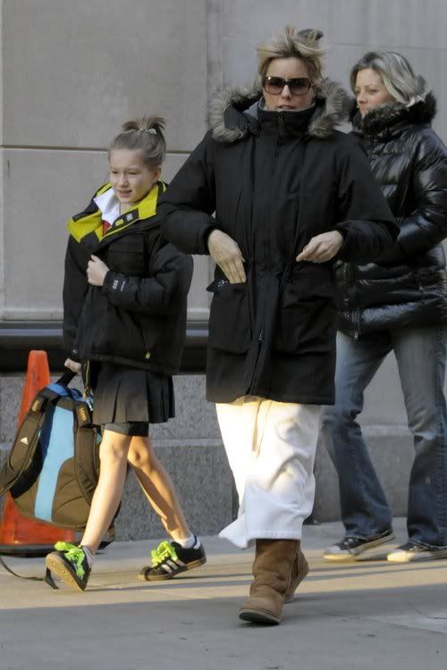 David Duchovny Fans Just David Téa Leoni School Run In Robe PIC