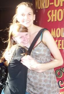 re: does sutton foster pose for photos?