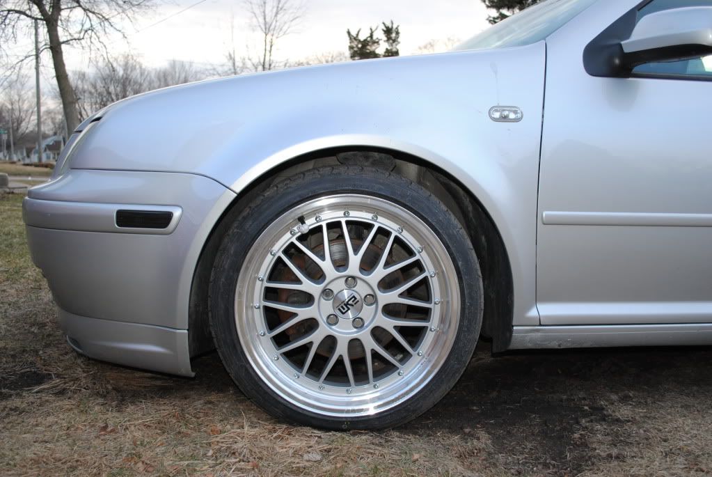 Re Anyone have pictures of nonlowered jettas that are not fully stock