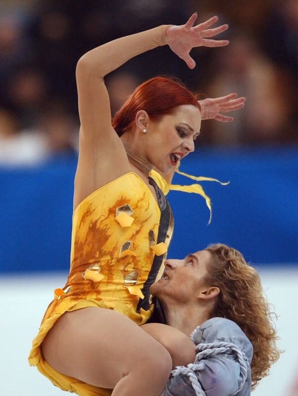 http://img.photobucket.com/albums/v291/andin/Dances/onice02-5.jpg