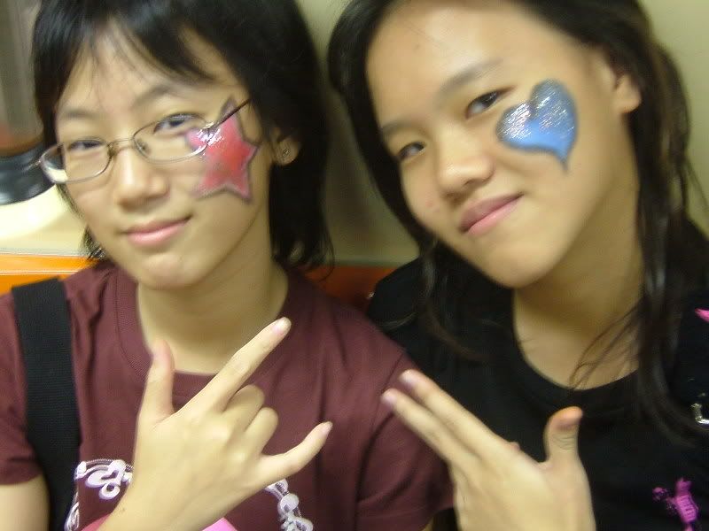 Tanya and Me with painted faces =))