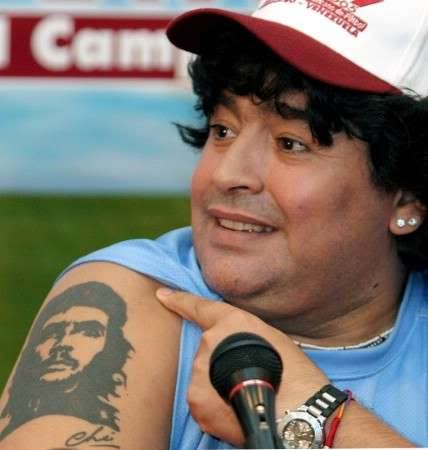 Maradona and her Che tattoo