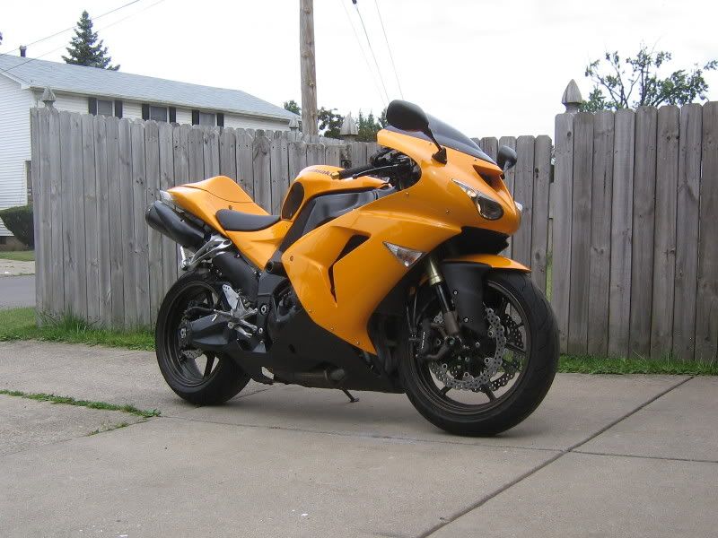 http://img.photobucket.com/albums/v296/Willybeen/Zx10r002.jpg