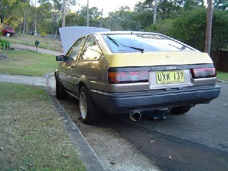 http://img.photobucket.com/albums/v298/AE86slut/ext4.jpg