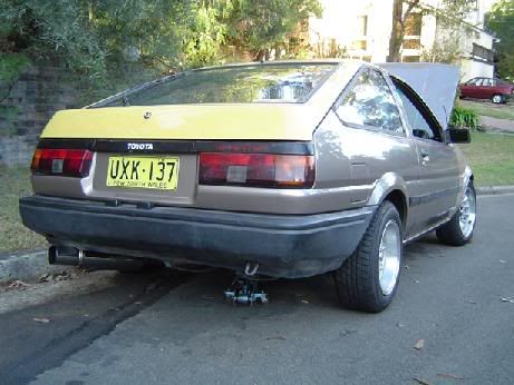 http://img.photobucket.com/albums/v298/AE86slut/ext5.jpg