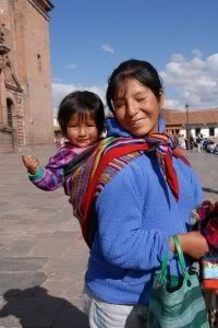 cool babywearing Peruvian mom who probably knows the Spanish word for blog