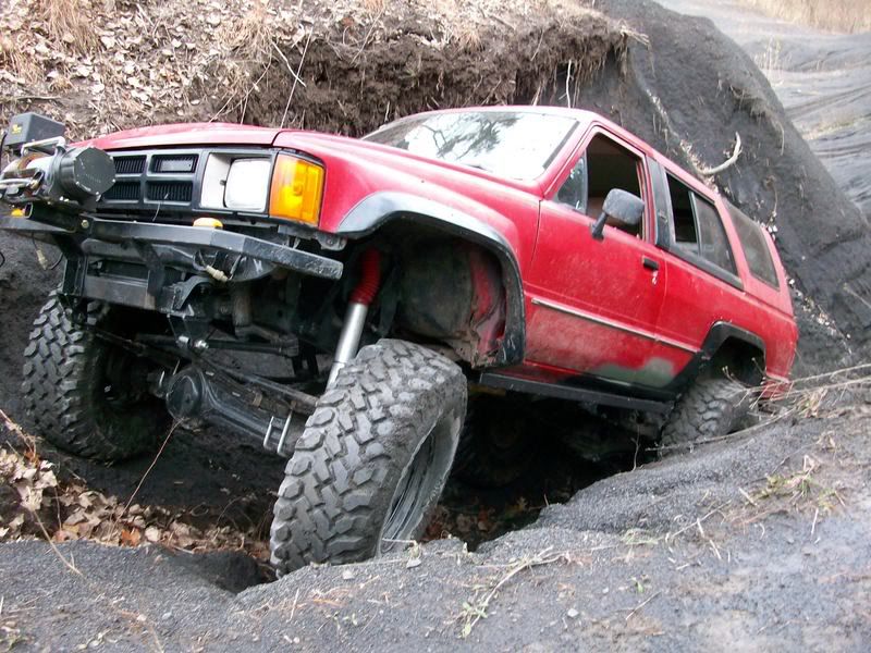 Square tube front bumper Pirate 4x4