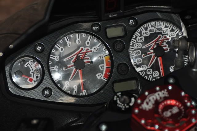 [Image: Busa3gauges1.jpg]