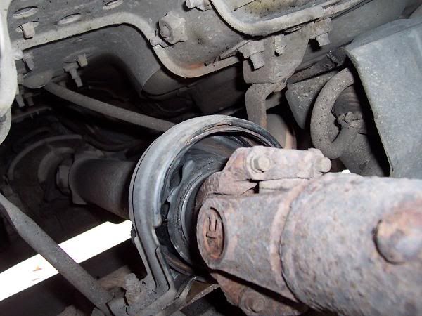 2000 Nissan frontier drive shaft center support bearing #3