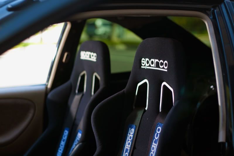 IMAGE: http://img.photobucket.com/albums/v302/blacklancer/brandon_0055.jpg