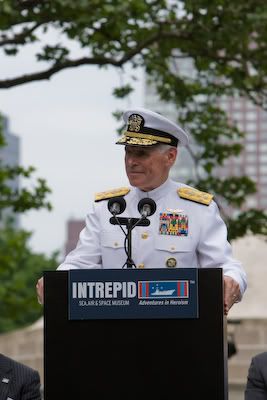 IMAGE: http://img.photobucket.com/albums/v302/jargaguy/20070528-_MG_3448.jpg