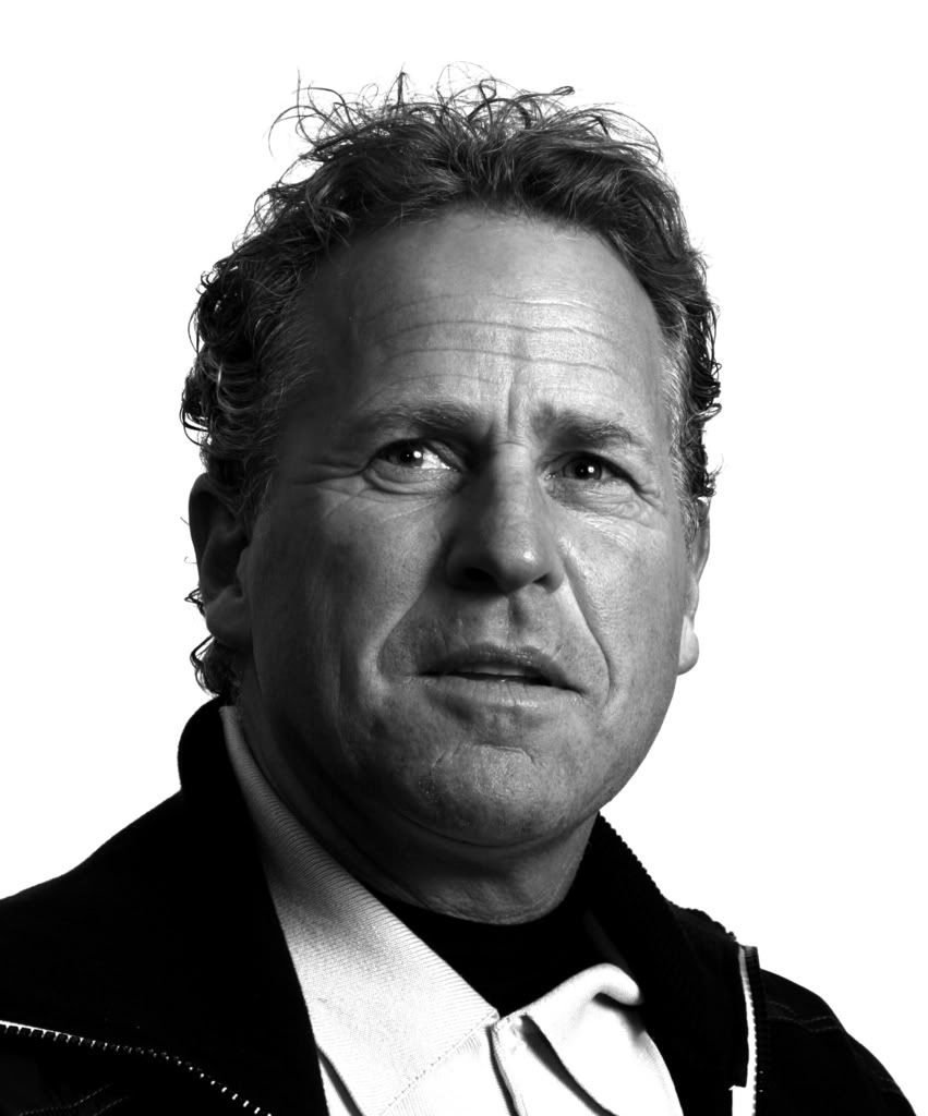 IMAGE: http://img.photobucket.com/albums/v302/jargaguy/CalmiBW.jpg