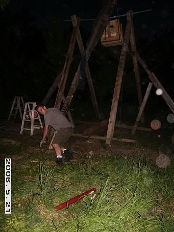 [http://img.photobucket.com/albums/v303/cazor/trebuchet/Picture3666.jpg]