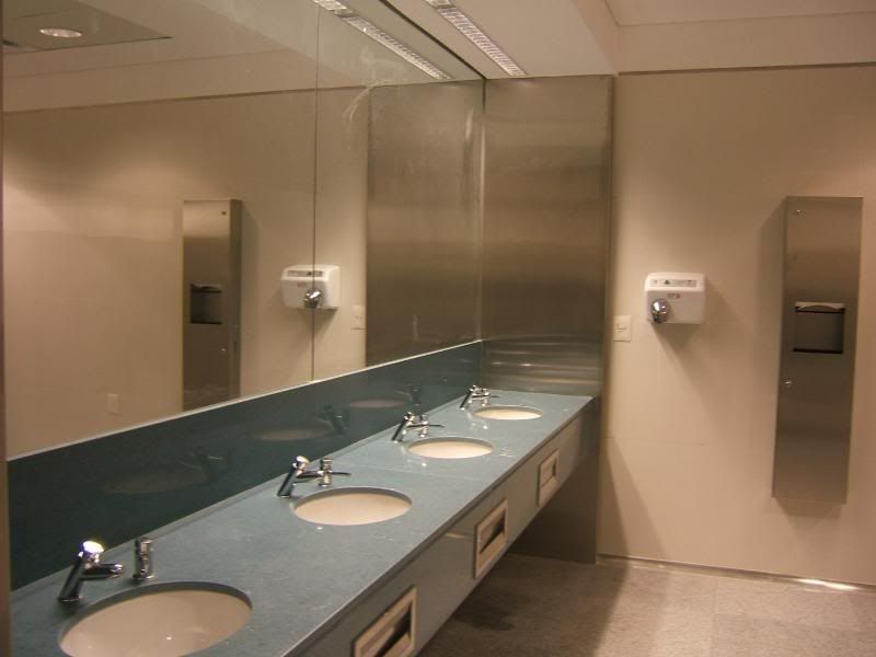 http://img.photobucket.com/albums/v303/efuchs/DSCF4762.jpg