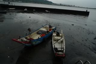 Danshui - Two boats
