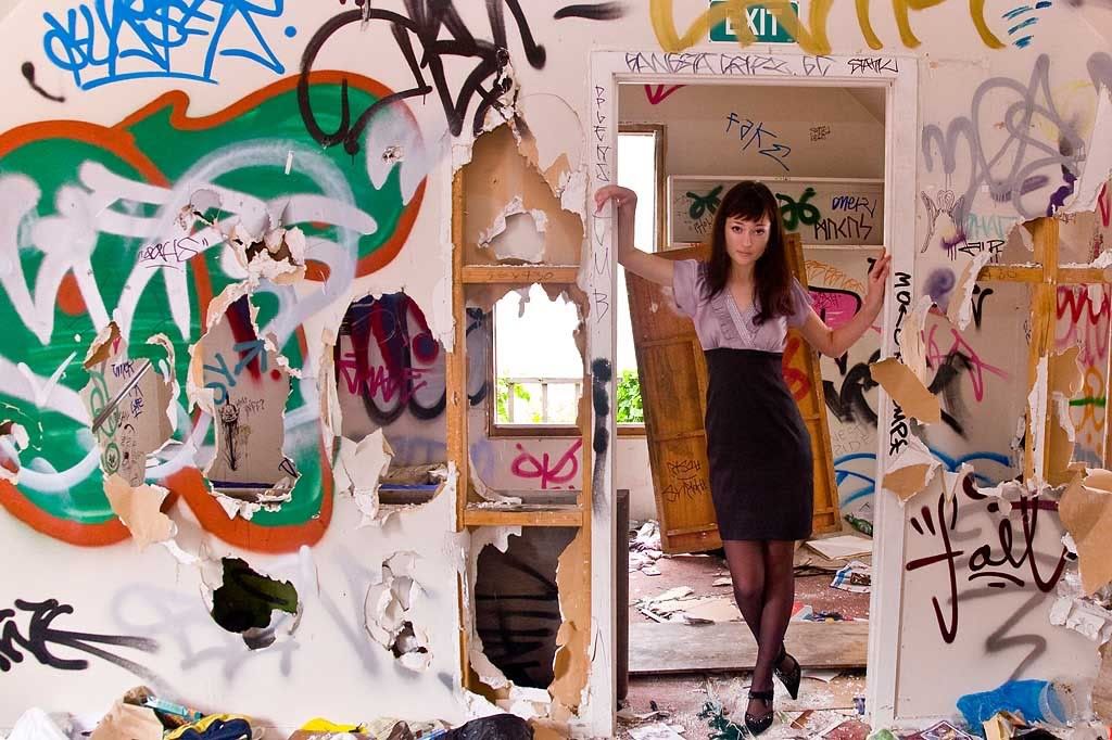 IMAGE: http://img.photobucket.com/albums/v31/Moppie/815bc281.jpg