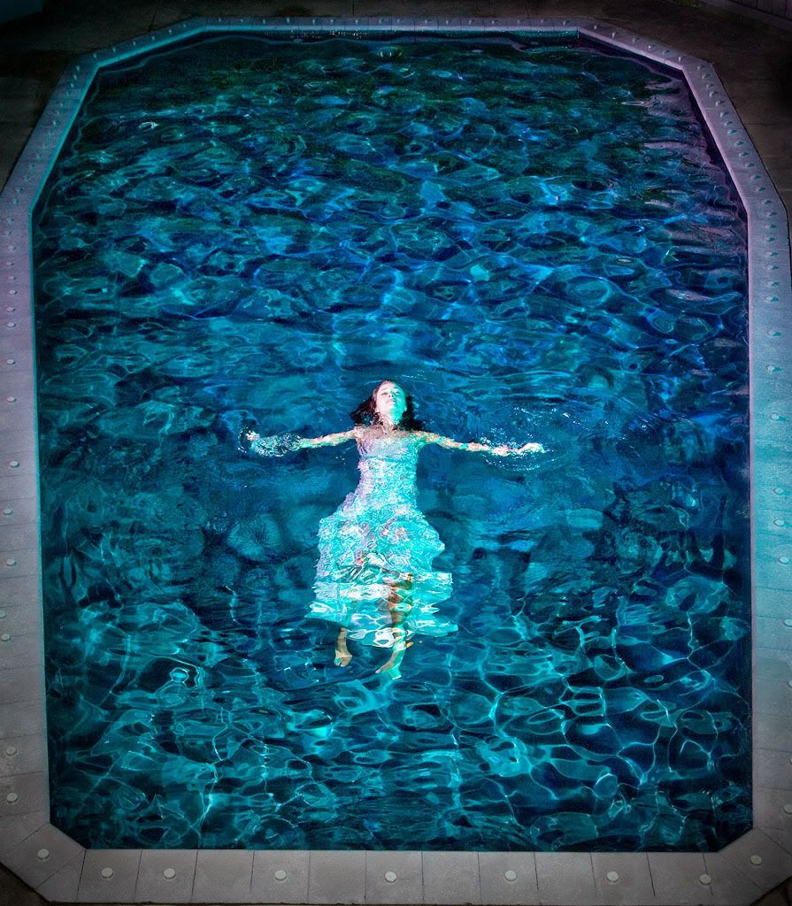 IMAGE: http://img.photobucket.com/albums/v31/Moppie/IMG_0888-Edit.jpg