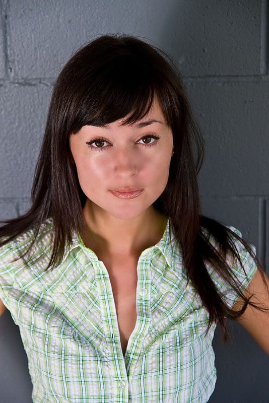 IMAGE: http://img.photobucket.com/albums/v31/Moppie/IMG_8994-Editcopy.jpg