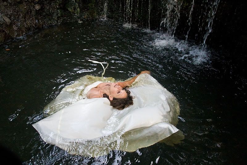 IMAGE: http://img.photobucket.com/albums/v31/Moppie/IMG_9562-Edit.jpg