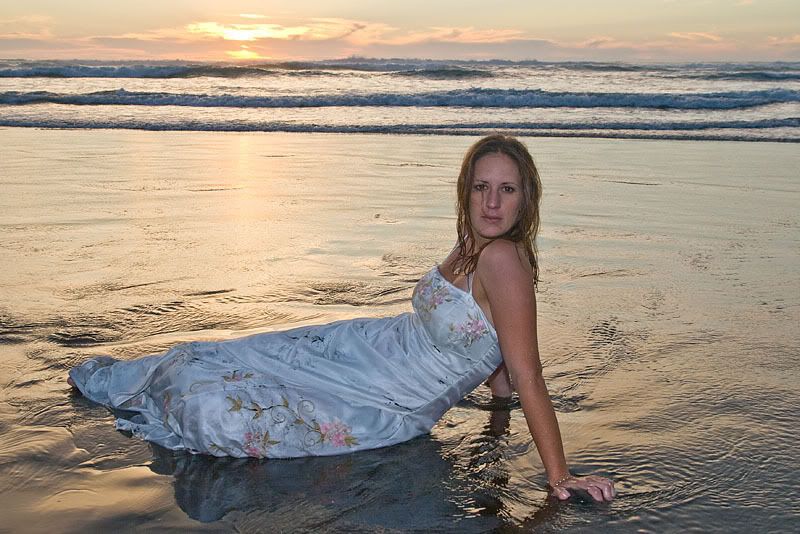 IMAGE: http://img.photobucket.com/albums/v31/Moppie/IMG_9681-Edit.jpg