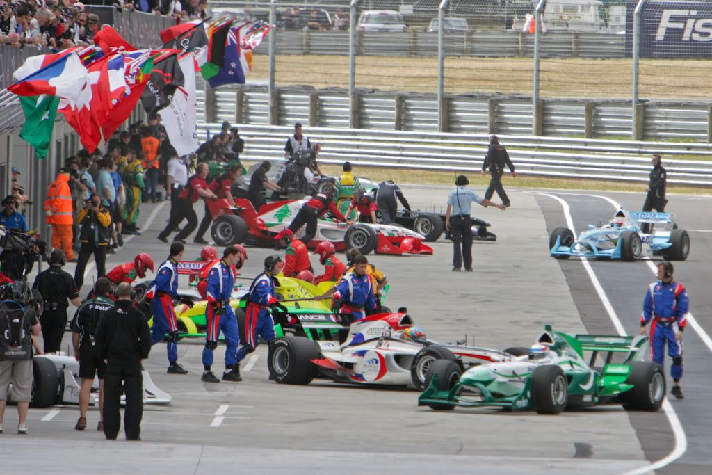 IMAGE: http://img.photobucket.com/albums/v31/Moppie/converted-5678.jpg