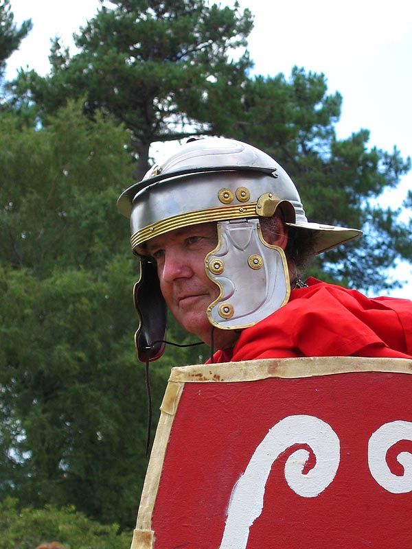 IMAGE: http://img.photobucket.com/albums/v31/Moppie/jousting12.jpg