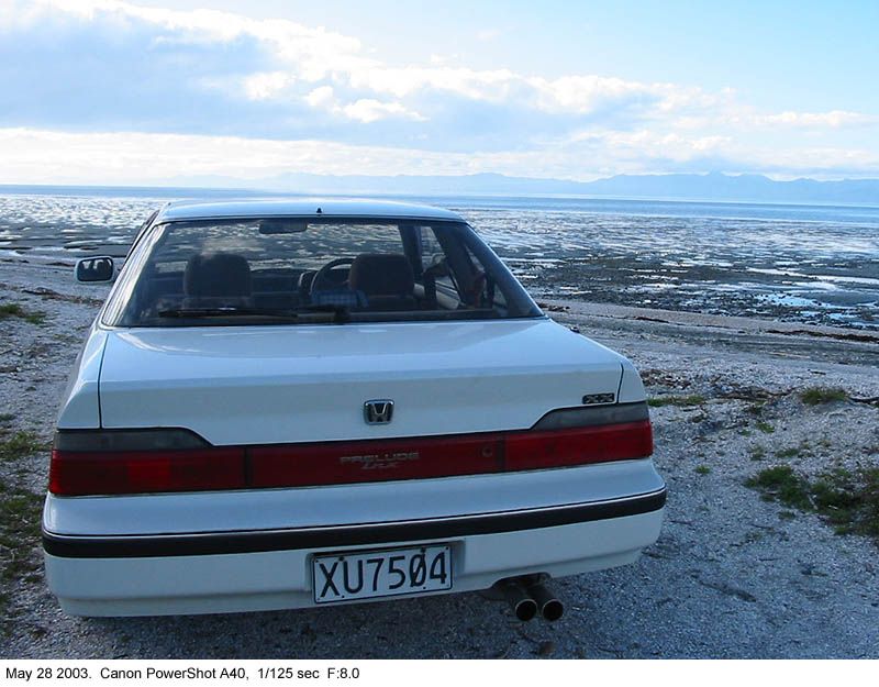 IMAGE: http://img.photobucket.com/albums/v31/Moppie/preludebeach4.jpg