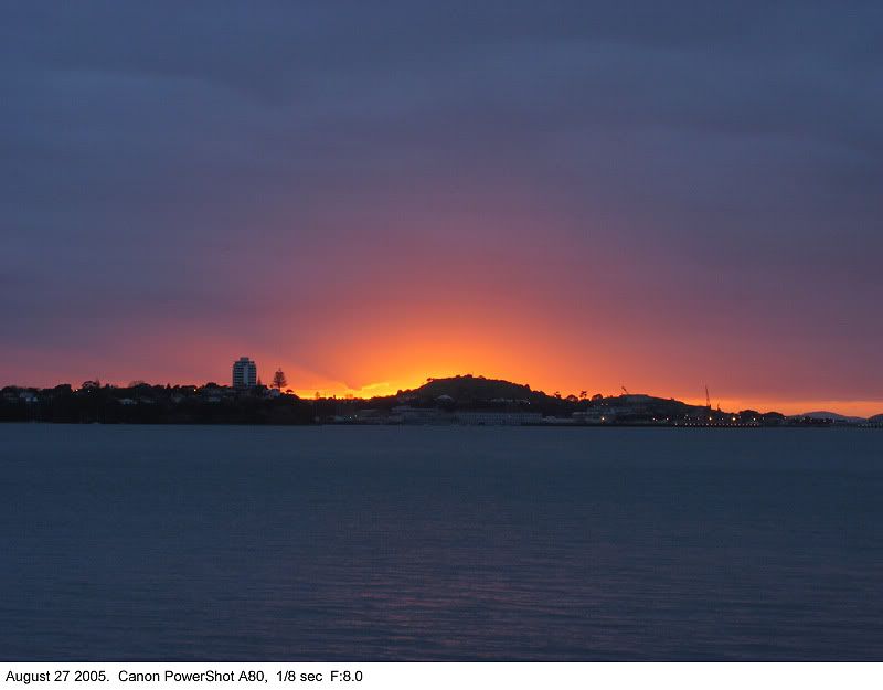 IMAGE: http://img.photobucket.com/albums/v31/Moppie/sunrisepotnuntouched.jpg