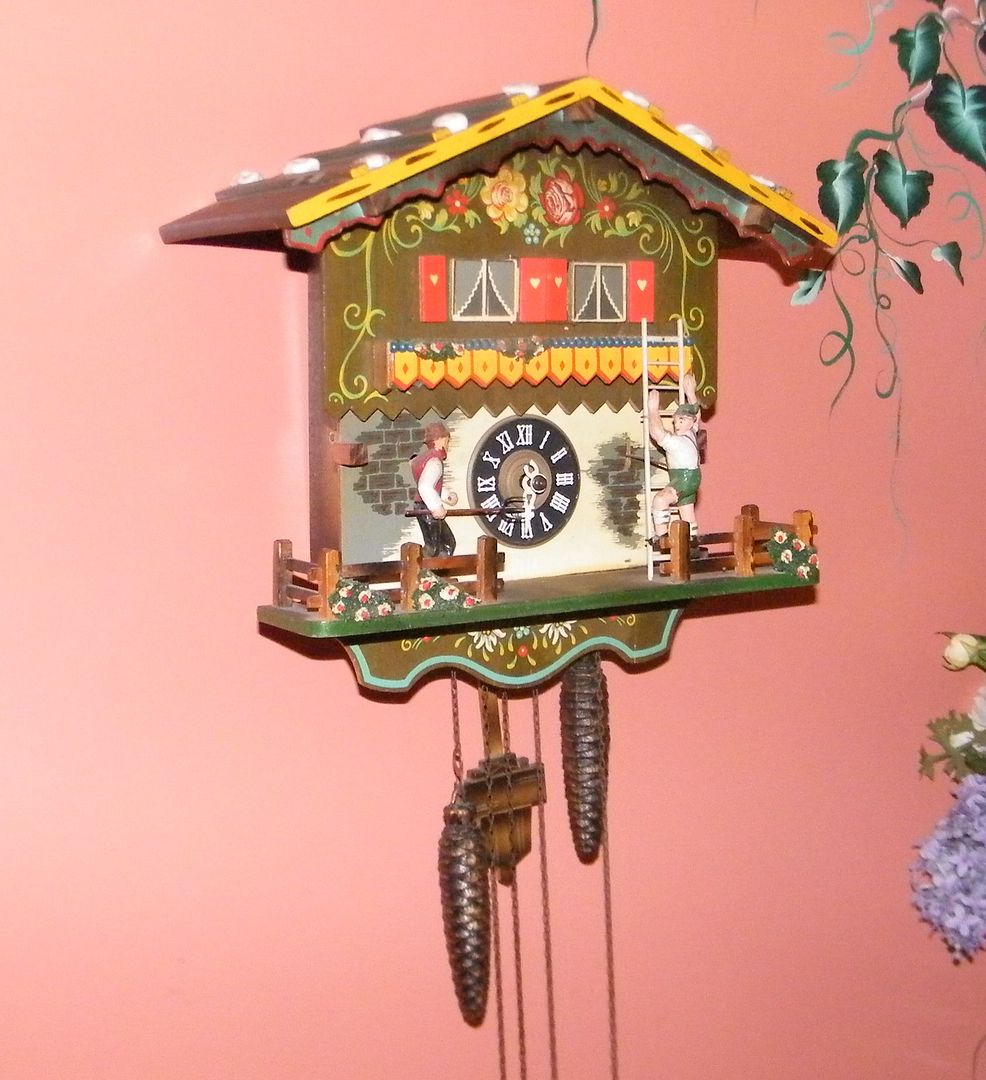 ANTIQUE OLD FARMERS DAUGHTER CHALET GERMAN MUSICAL SCHEMECKENBECHER