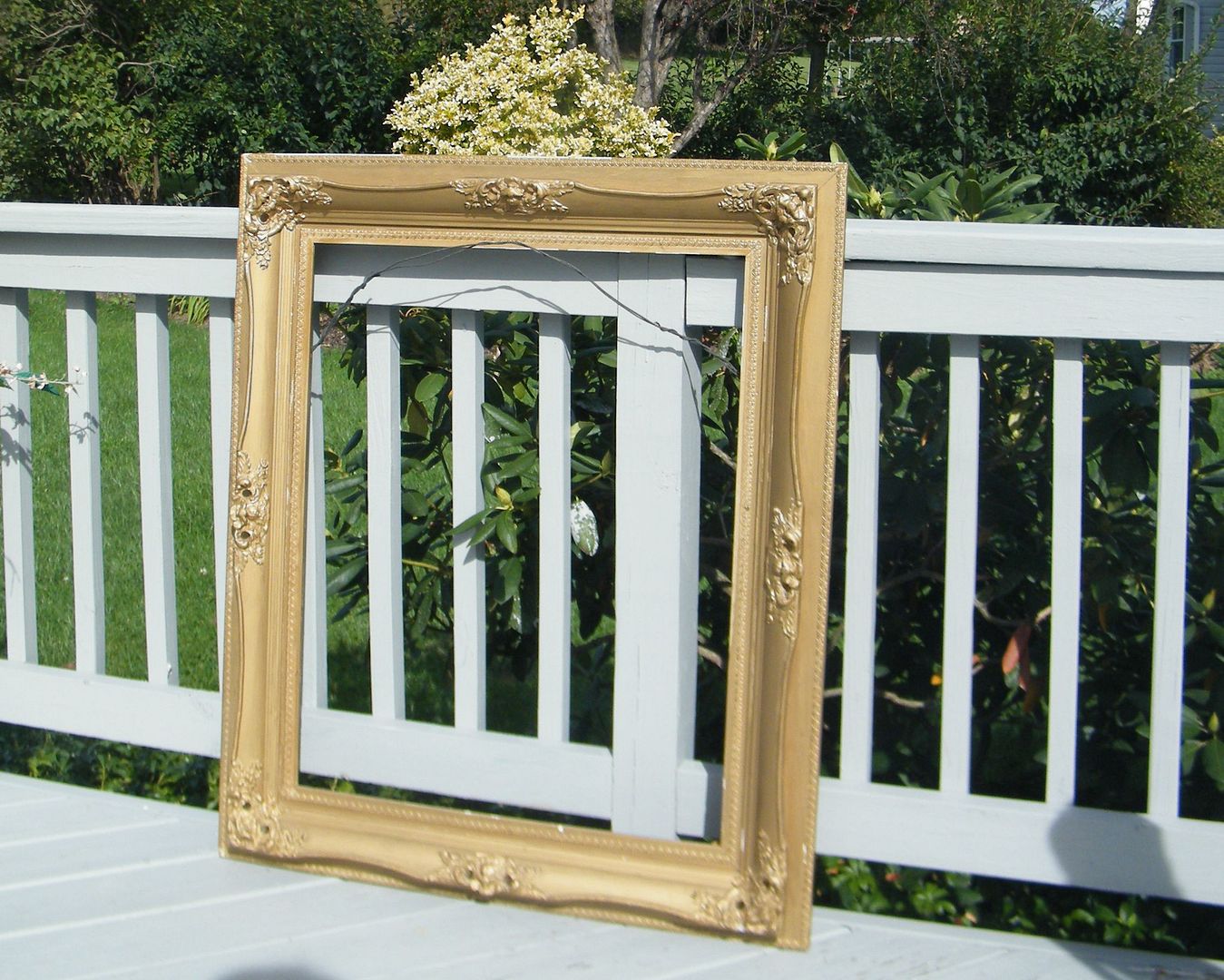 HUGE 33" x 39" LARGE ANTIQUE GOLD GILT VINTAGE WOOD PICTURE FRAME HOLDS